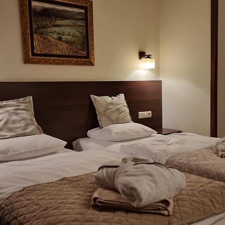 Hotel Nad Przelomem Sromowce Nizne Bagian luar foto