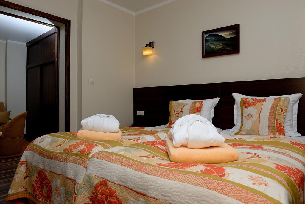 Hotel Nad Przelomem Sromowce Nizne Ruang foto